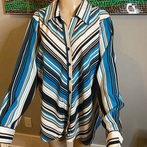 Nice dress blouse size 18/20.